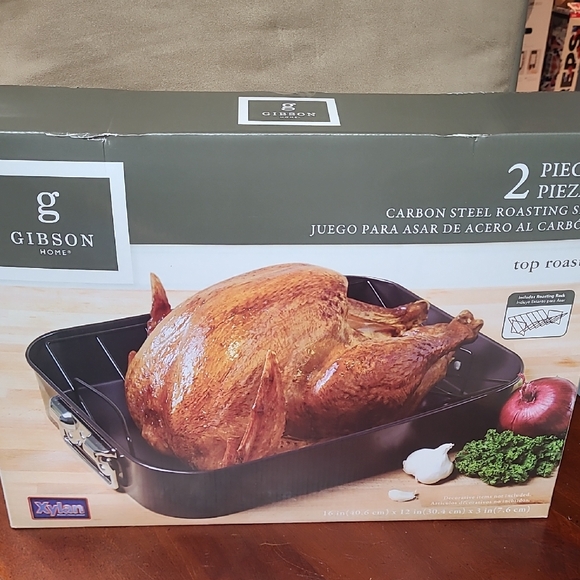 Gibson Other - Gibson Home Carbon Steel Roasting Pan Includes Roasting Rack